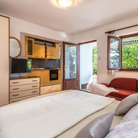 Apartmani Lovrenco 克瓦维卡 外观 照片