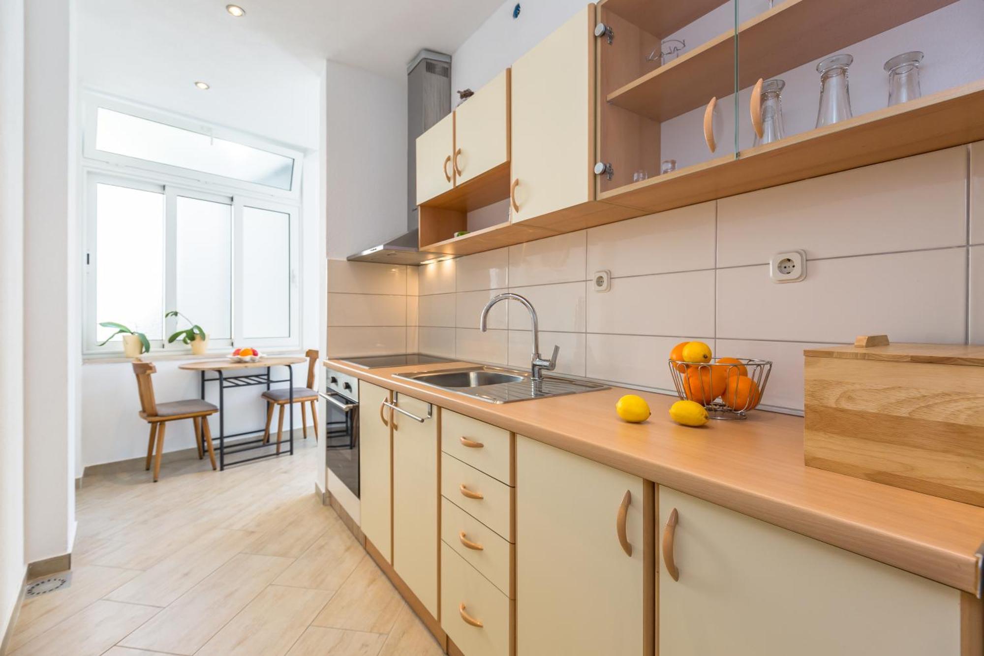 Apartmani Lovrenco 克瓦维卡 外观 照片