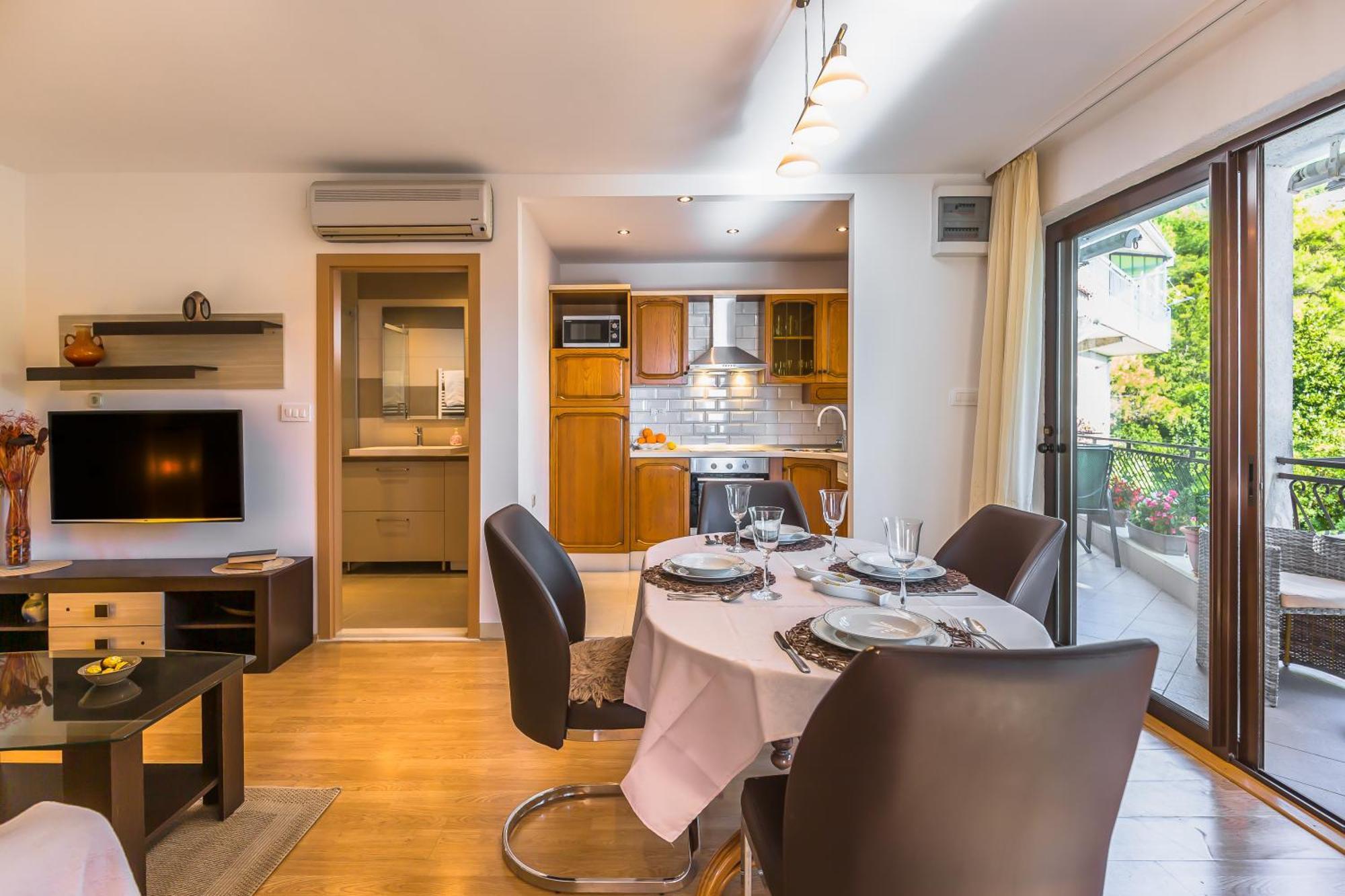 Apartmani Lovrenco 克瓦维卡 外观 照片